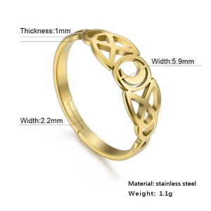 Gouden roestvrijstalen ring met Keltische knoop inclusief afmetingen en specificaties