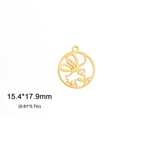 Μακροεντολή μενταγιόν πεταλούδας χρυσού 18K με διαστάσεις 15,4x17,9mm λεπτομερώς