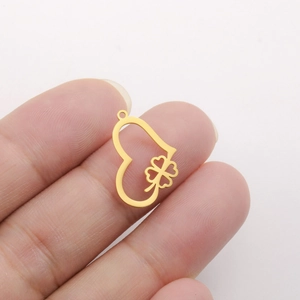 Golden stainless steel heart-shaped pendant with a four-leaf clover for DIY jewelry