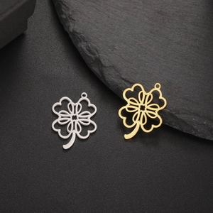 Poliertes Edelstahl Kleeblatt Anhänger-Set in Gold und Silber für DIY-Schmuckherstellung