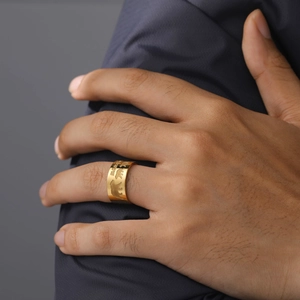 Polished gold stainless steel band ring with mama text and bear family silhouettes
