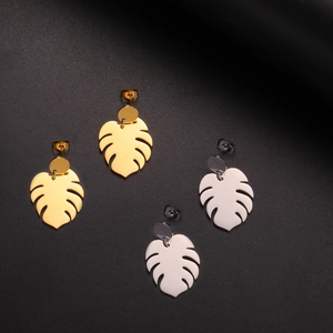 Boucles d'oreilles feuille monstera en acier inoxydable poli finitions or et argent
