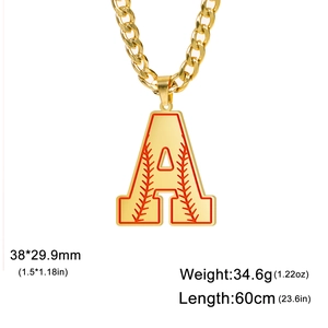 Collier doré avec pendentif lettre A style baseball et chaîne cubaine robuste pour homme