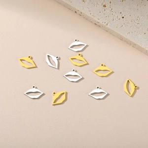 Stainless Steel Lips Shape Charm For DIY Jewelry Making Gold Silver Plated Unique Lips Pendant For Necklace Bracelet