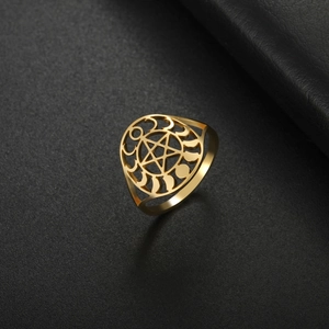 Gouden roestvrijstalen ring met hol pentagram en maanfasen ontwerp voor heren en dames