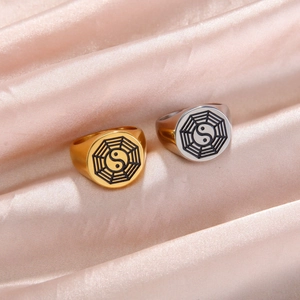 Anelli in acciaio inossidabile oro e argento con design inciso Tai Chi Bagua Yin Yang