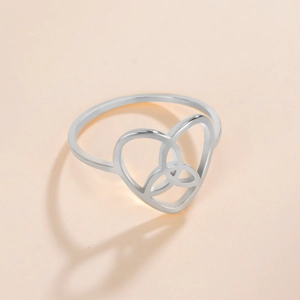 Polished stainless steel Celtic knot heart ring in silver with an openwork design