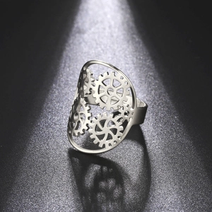 Bague ouverte steampunk en acier inoxydable avec motifs d'engrenages industriels ajourés
