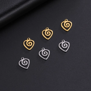 Ciondoli a cuore a spirale in oro 18 carats e argento per la creazione di gioielli