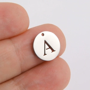 Polierter 12mm runder hohler Anhänger Buchstabe A aus Edelstahl für DIY-Schmuck