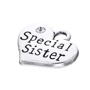 Pendentif cœur argenté avec gravure Special Sister et détail en cristal brillant