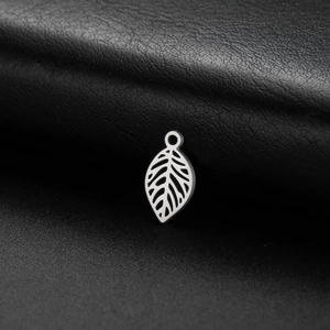 Pendentif feuille évidée en acier inoxydable argenté pour la fabrication de bijoux DIY