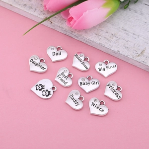Pendentif en Forme de Cœur en Alliage Vintage Avec Lettre de Famille Gravée et Strass Accessoires de Bijoux DIY pour Colliers