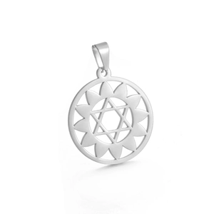 Pendentif circulaire en acier inoxydable argenté avec design ajouré d'hexagramme
