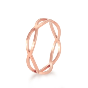 Detail van roségouden infinity ring met hol geweven structuur en gepolijste finish