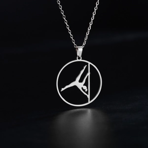 Collana con Pendente Circolare Traforato a Silhouette di Ballerina di Pole Dance in Acciaio Inossidabile per Donna Gioielli