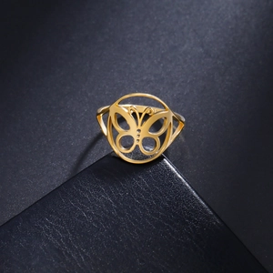 Polierter goldener Schmetterlingsring aus Edelstahl mit spiegelndem Finish