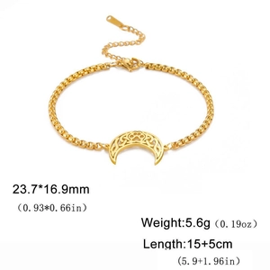 Bracelet chaîne dorée avec pendentif lune et empreinte de patte de chat évidée