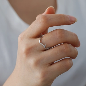 Minimalistischer offener Hirschgeweih-Ring aus Edelstahl in Silber für Paare im Partnerlook