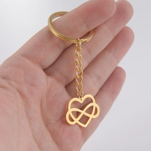 Fashionable gold infinity heart keychain pendant with chain for couples and gifts
