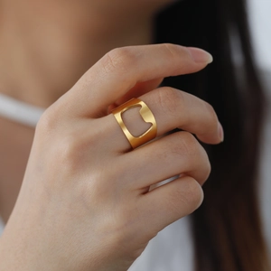 Creative gold matte stainless steel bottle opener ring for men with minimalist hollow design