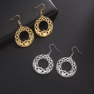 Roestvrij Stalen Claddagh Keltische Knoop Ronde Opengewerkte Oorbellen Voor Vrouwen Vintage Hart Kroon Hand Sieraden