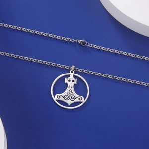 Mjölnir Anhänger Halskette für Herren aus Edelstahl im nordischen Vintage-Stil