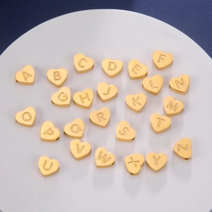 Pendentifs alphabet en forme de cœur dorés en acier inoxydable pour création bijoux