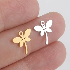 Pendentifs libellule en acier inoxydable doré et argenté avec un design ajouré épuré