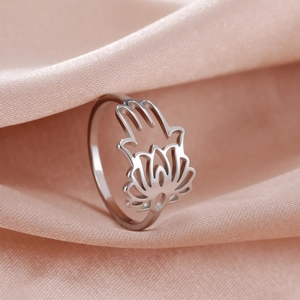 Bague en Acier Inoxydable Vintage Main de Fatma Lotus Ajouré pour Femme Minimaliste Style Ethnique Bijoux Géométriques