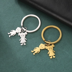 Minimalist Stainless Steel Keychain With Cute Cartoon Boy And Girl Pendants Gold Silver Family Couple Gift Keychain Ornament