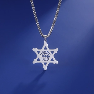 Collier hip hop en acier inoxydable avec hexagramme d'os et motif de l'œil de la providence