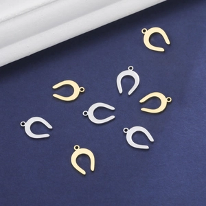DIY horseshoe pendants in gold and silver stainless steel for jewelry making