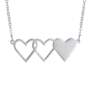 Collana in acciaio inossidabile argento lucido con tre cuori legati su catena a O