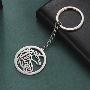 Porte-clés Pendentif Licorne Évidé en Acier Inoxydable 304 Anneau Tête de Cheval Argent Avec Chaîne pour Hommes Femmes Sac