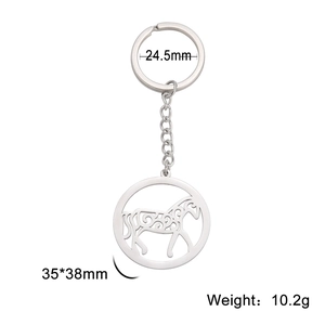 Porte-clés en acier inoxydable poli avec pendentif cheval au design ajouré