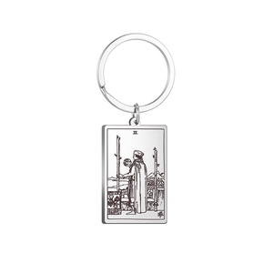 Porte-clés rectangulaire en acier inoxydable argenté avec gravure de tarot sceptre