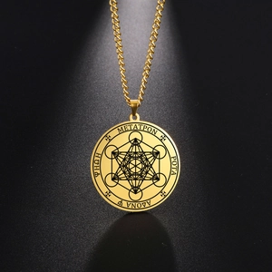 Collier pour homme en acier inoxydable doré avec pendentif géométrique Cube de Métatron