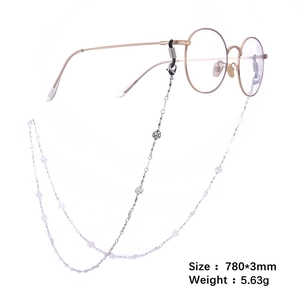 Chaîne de lunettes argentée avec pendentifs rose sur lunettes rondes, cordon métal 78cm