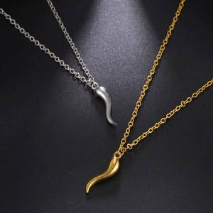 Minimalist Italian Horn Cornicello Pendant Necklace For Women Alloy Gold Silver Plated Lucky Chili Horn Amulet Jewelry Gift