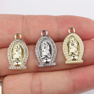 Virgin Mary religious pendants with pearls and zircons in gold and silver finishes
