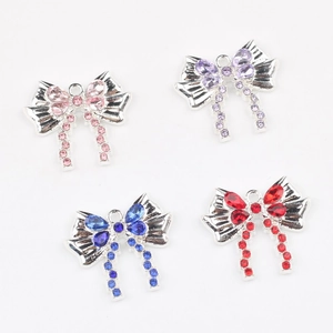 Colgantes de lazo de aleación con circonitas coloridas para accesorios de joyería DIY