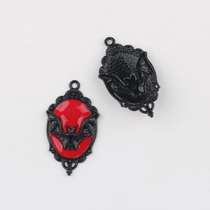 Colgantes de murciélago gótico con esmalte rojo y negro para bisutería artesanal