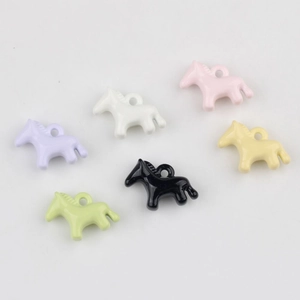 Kleurrijke ponybedels in zes pastelkleuren voor DIY-armbanden en halskettingen