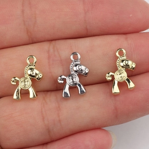Pendentifs de cheval minimalistes or et argent avec motifs de pièces pour bijoux DIY