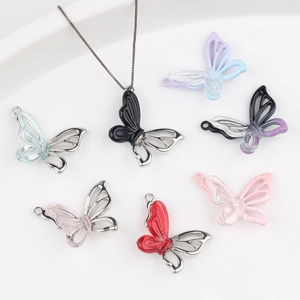 Pendentif Papillon en Alliage Résine Multicolore Ajouré Dégradé Charms Papillon pour DIY Collier Bracelet Fabrication de Bijoux