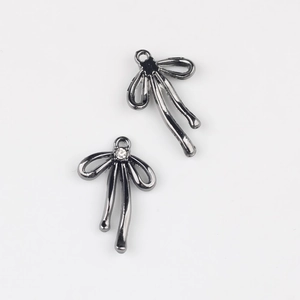 Détails de pendentifs nœuds en métal noir avec zircon pour accessoires bijoux DIY