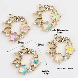 Ciondoli a ghirlanda floreale colorati con strass per collane e bracciali fai-da-te
