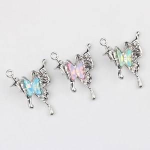 Tres colgantes de mariposa en resina azul rosa y verde para creación de joyas DIY