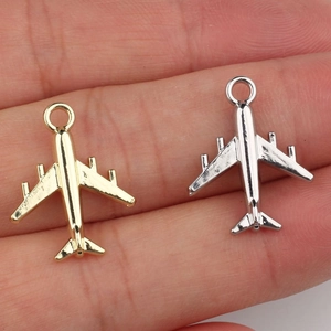 Colgantes de avión minimalistas en oro y plata para la creación de joyas DIY